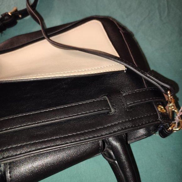 Reed Purse Crossbody bag Cream and Black comfortable casual classic - Picture 16 of 16